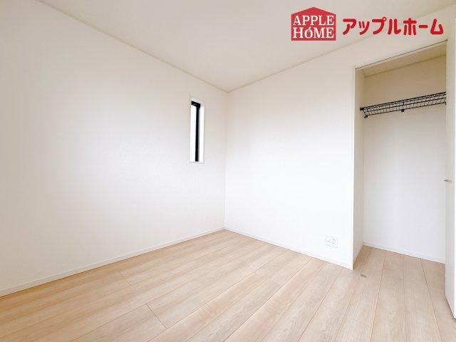 [新築住宅] 鴻巣市筑波 第5 全3棟の洋室|２階居室は全室収納あり！たっぷりある収納活用でお部屋もキレイを保てます♪
