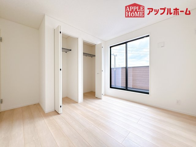 [新築住宅] 鴻巣市筑波 第5 全3棟の洋室|２階居室は全室収納あり！たっぷりある収納活用でお部屋もキレイを保てます♪