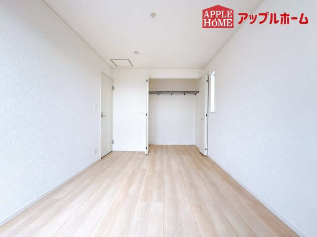 [新築住宅] 鴻巣市筑波 第5 全3棟の洋室|２階居室は全室収納あり！たっぷりある収納活用でお部屋もキレイを保てます♪