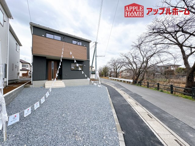 [新築住宅] 鴻巣市筑波 第5 全3棟の外観|資料請求、お電話でのお問合せ、いつでも丁寧に対応させていただきます！不動産業界のプロフェッショナルが集う弊社にぜひ一度ご相談ください！