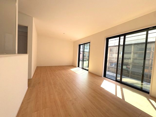 【収納】 | 福岡市南区警弥郷1丁目　C号棟（全3棟）【仲介手数料無料・0円】 | 施工例。施工例は完成時と異なる場合があります。