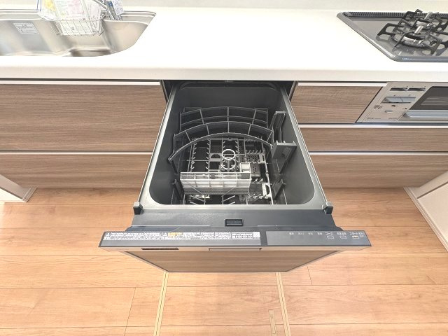 【キッチン】 | 福岡市南区警弥郷1丁目　C号棟（全3棟）【仲介手数料無料・0円】 | 施工例。施工例は完成時と異なる場合があります。