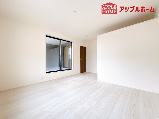 [新築住宅] 鴻巣市袋 第2 全1棟の洋室|２階居室は全室収納あり！たっぷりある収納活用でお部屋もキレイを保てます♪