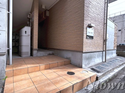 【エントランス】 | Stage名駅 | 清潔なエントランスです