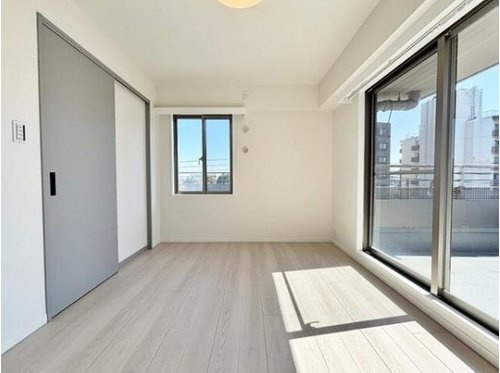 エクセルシオール新桜台の洋室|シンプルで使いやすい洋室。寝室や子ども部屋など多用途に対応。