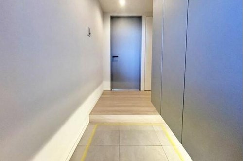 エクセルシオール新桜台の玄関|すっきりとした玄関。来客時も好印象を与える空間です。