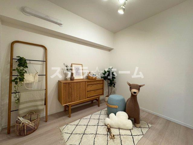 ニュー大阪ハイツの洋室|きれいな洋室です