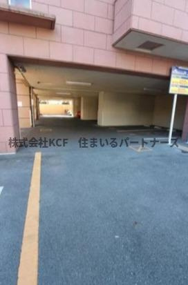 リード中央町の駐車場|駐車場完備です