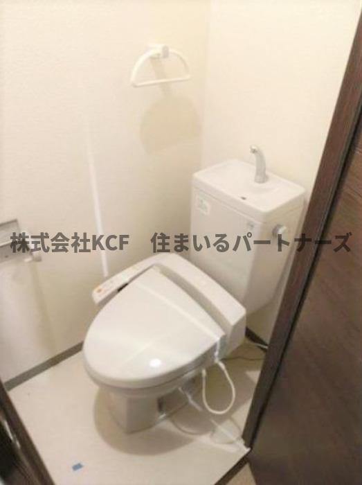 リード中央町のトイレ|コンパクトで使いやすいトイレです