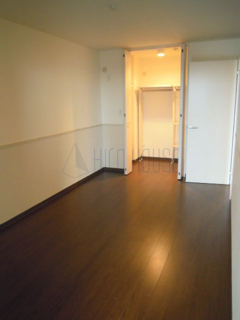 ルネスセードルの寝室