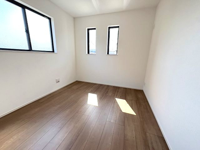 【子供部屋】 | 福岡市南区曰佐4丁目　A号棟（全2棟）【仲介手数料無料・0円】 | 施工例。施工例は完成時と異なる場合があります。