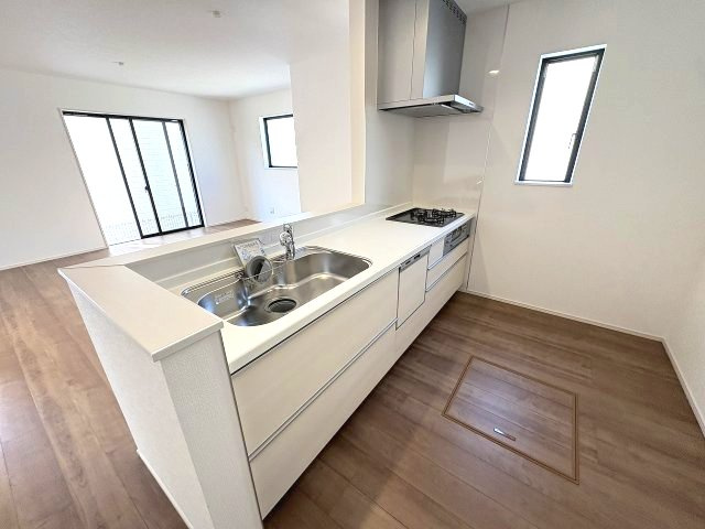 【キッチン】 | 福岡市南区曰佐4丁目　A号棟（全2棟）【仲介手数料無料・0円】 | 施工例。施工例は完成時と異なる場合があります。