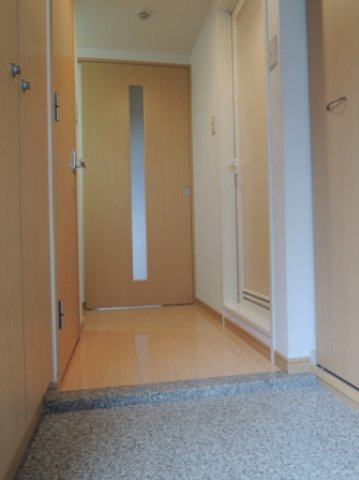 メゾンドゥグランディルの玄関