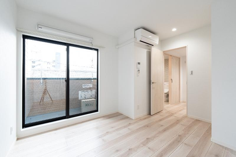 ＣＲＡＳＴＩＮＥ名楽町の居間・リビング