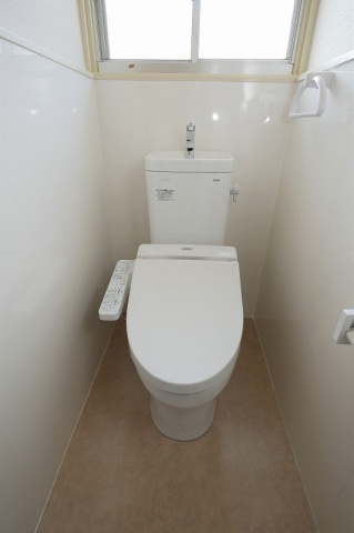 荒川貸家のトイレ