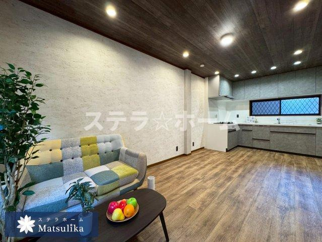 下新庄2 中古戸建の居間・リビング|居間です