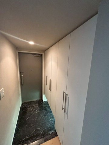 クレストフォルム錦糸町の玄関