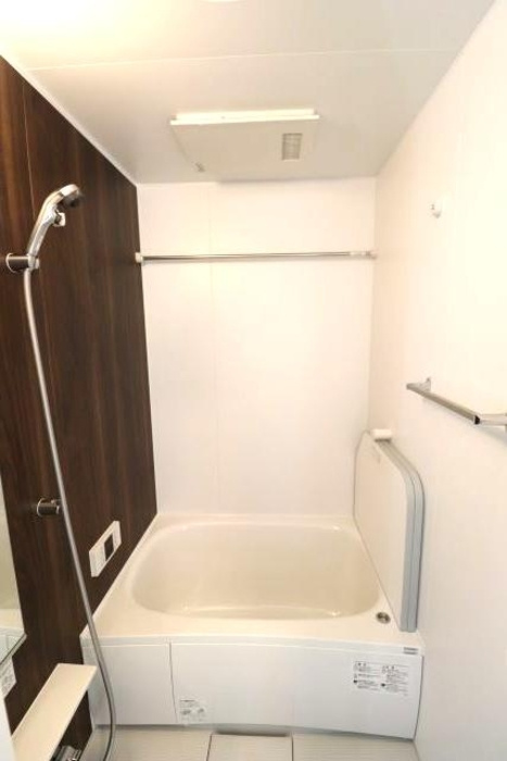 ルリアン北小岩Ⅱの浴室