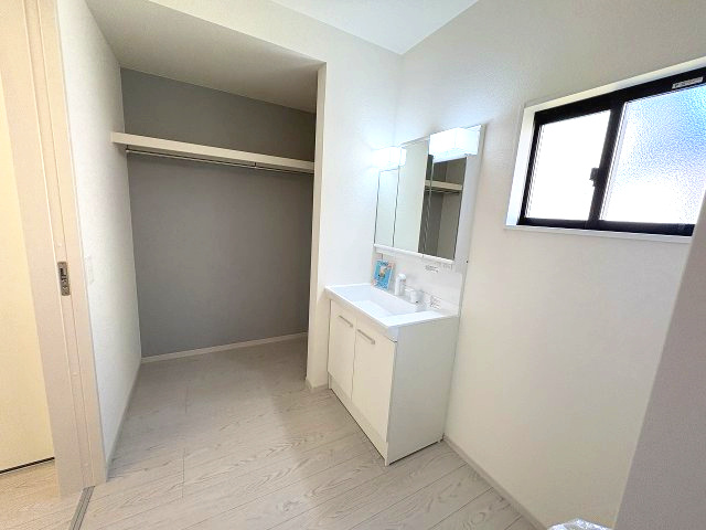 【洗面所】 | 福岡市東区和白東4丁目3期　1号棟（全1棟）【仲介手数料無料・0円】 | 施工例。施工例は完成時と異なる場合があります。