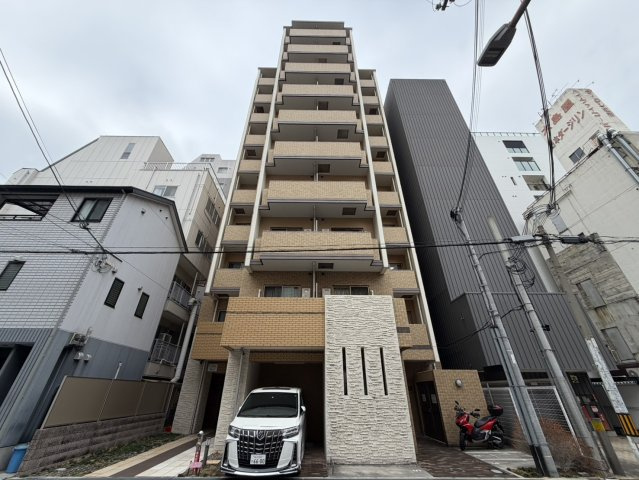 トモ南堀江の外観