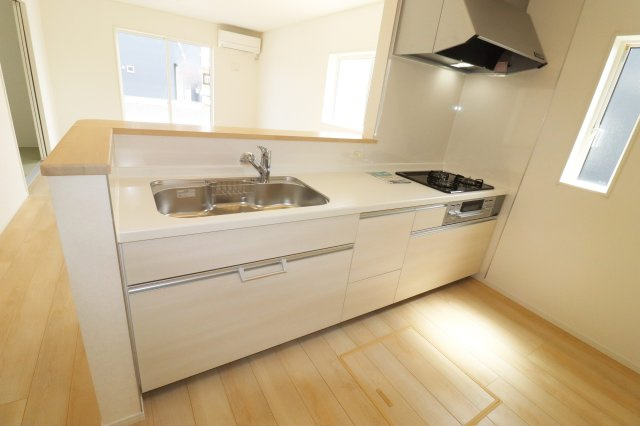 郡山市八山田西2丁目　　　　３号棟　　　行健第２小学校、明健中学区のキッチン|※同社施工例