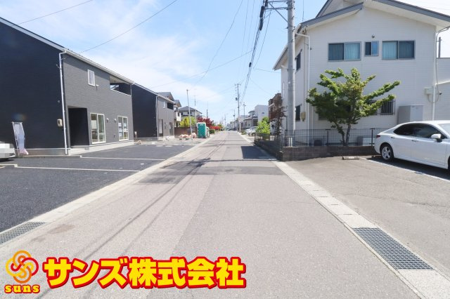 郡山市八山田西2丁目　　　　３号棟　　　行健第２小学校、明健中学区の前面道路含む現地写真|南側前面道路
