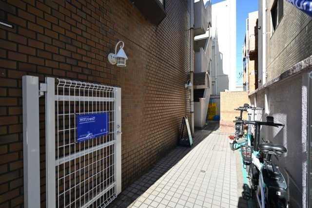 メゾン・ド・パピヨンのエントランス|落ち着いたエントランスです