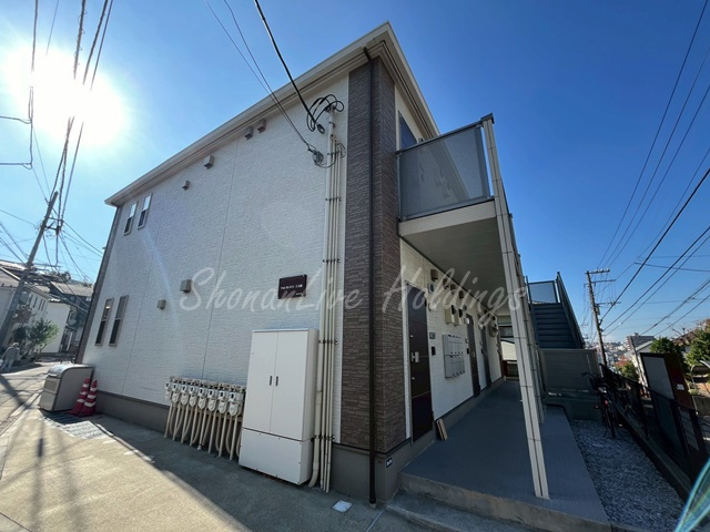 フォレストメゾン上大岡の外観