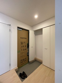 新築戸建　大津町第２　１号棟の玄関