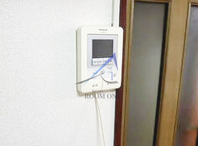 東和マンションのセキュリティ|モニター付インターホンです。