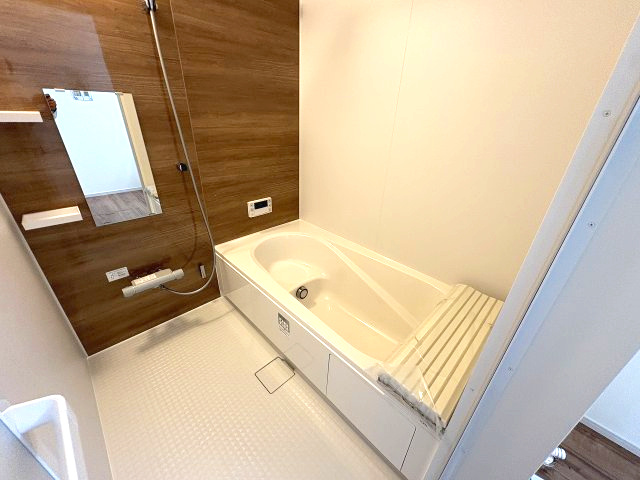 【内装】 | 福岡市東区香椎3丁目5期　1号棟（全1棟）【仲介手数料無料・0円】 | 施工例。浴室です。施工例は完成時と異なる場合があります。