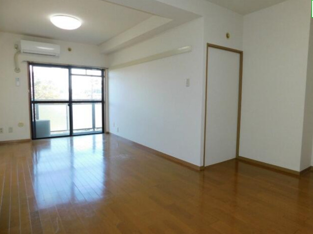 サンパーク三園