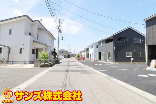 郡山市八山田西2丁目　　　　６号棟　　　行健第２小学校、明健中学区の前面道路含む現地写真|南側前面道路
