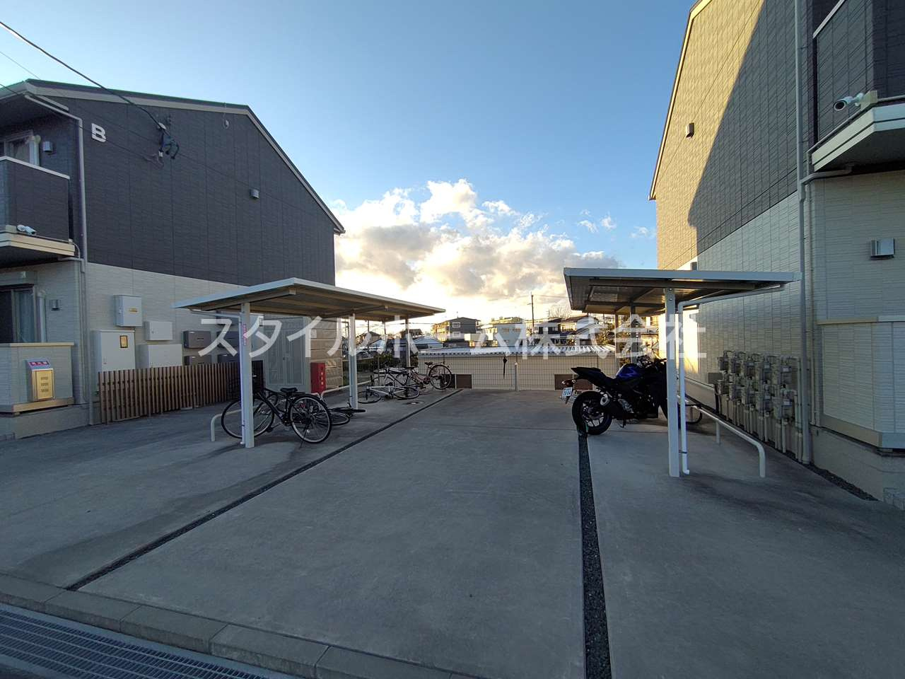 クレール水神Ｂ棟の駐車場