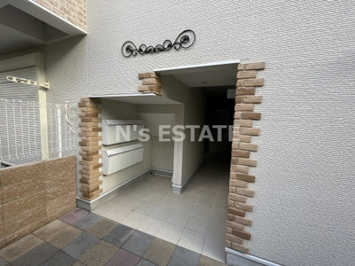 【エントランス】 | KARIN西山町