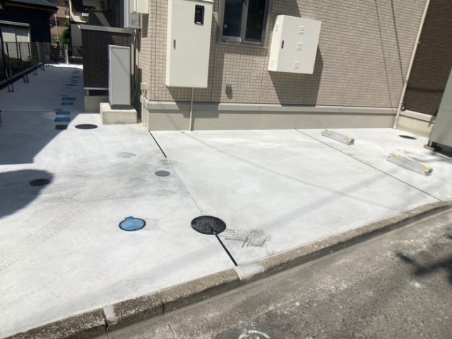 アネックスSagamiの駐車場