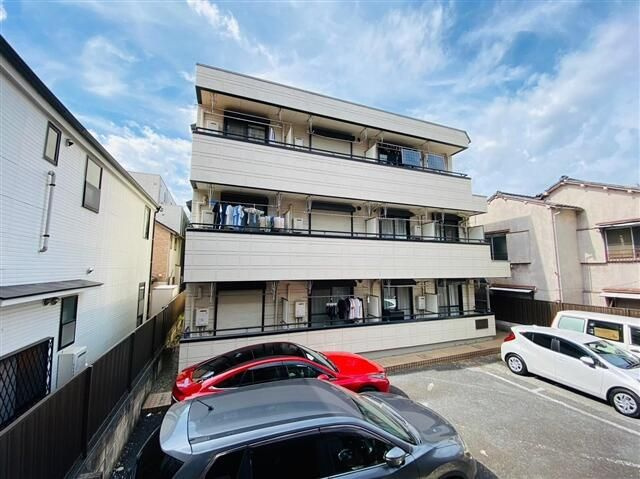 ベルトゥリーハイツの外観