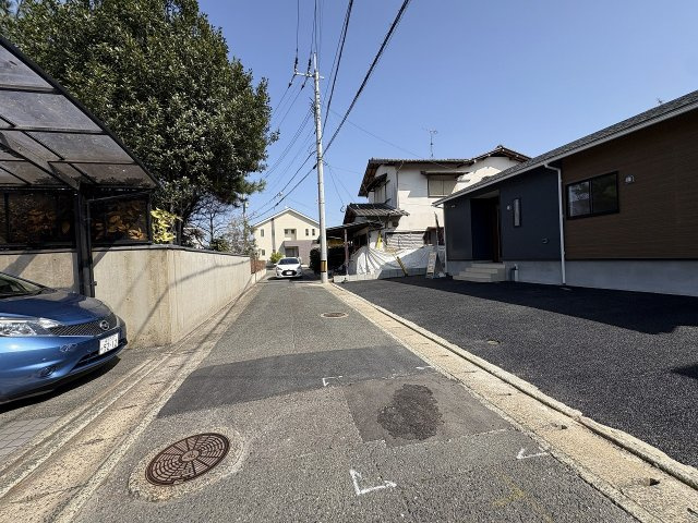 【その他】 | 福岡市南区老司3丁目第15・平屋　1号棟（全1棟）【仲介手数料無料・0円】 | 現地写真。前面道路です。