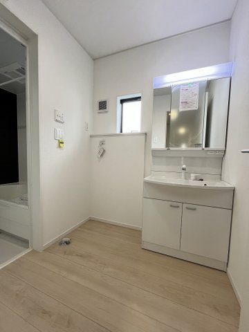 【洗面所】 | 福岡市南区老司3丁目第15・平屋　1号棟（全1棟）【仲介手数料無料・0円】 | 現地写真。