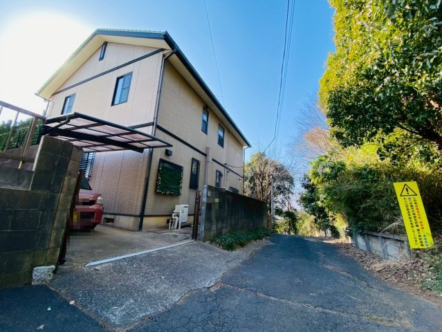 （トヨタホーム）酒々井町酒々井中古戸建の前面道路含む現地写真