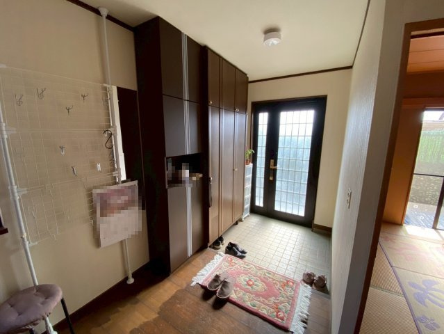 （トヨタホーム）酒々井町酒々井中古戸建の玄関