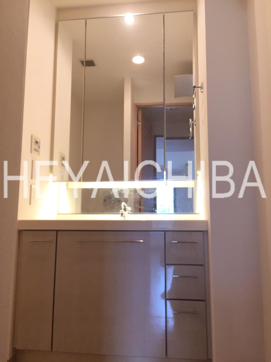 クオリア門前仲町の独立洗面台