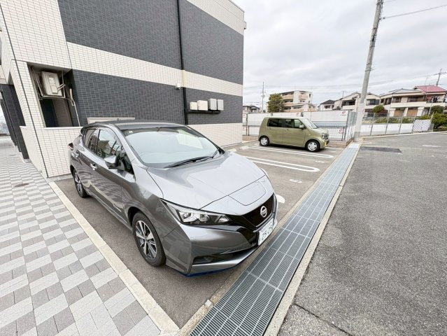 グランブーケの駐車場