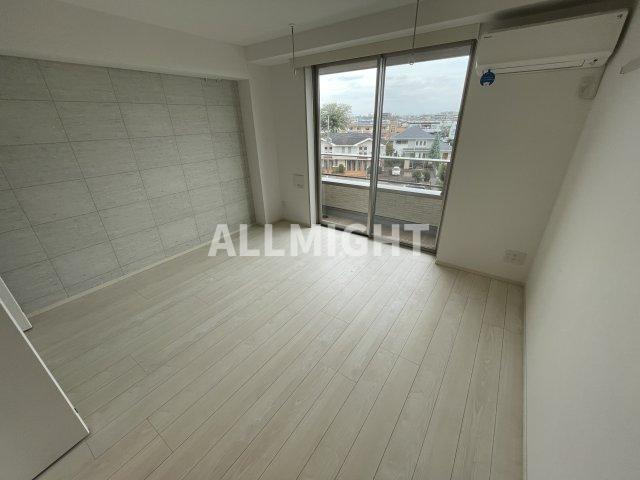 川崎市多摩区宿河原２丁目の賃貸マンションの居間・リビング|★お部屋探しはオールマイト不動産までご相談下さい♪