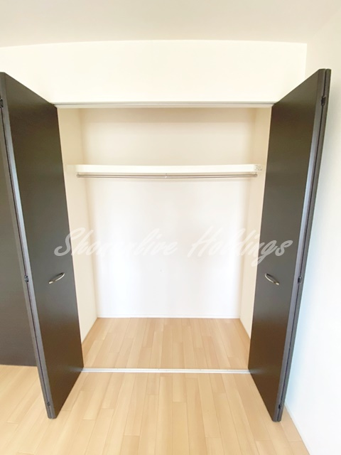 横浜市金沢区平潟町の賃貸マンションの収納|ハンガーラック付きで楽々収納♪