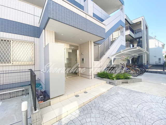 横浜市金沢区平潟町の賃貸マンションのエントランス|オートロック付き♪