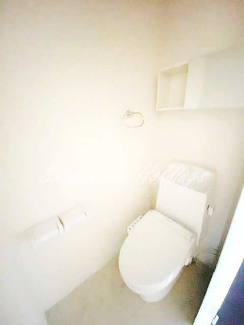 横浜市金沢区平潟町の賃貸マンションのトイレ|嬉しい個室トイレ♪