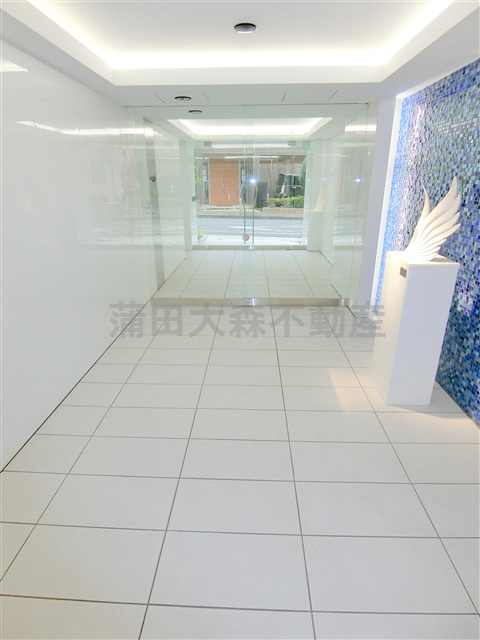 アジールコート糀谷のエントランス|防犯カメラTVモニター付オートロック　エントランス