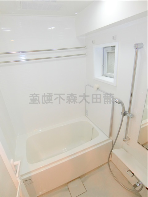 アジールコート糀谷の浴室|追焚+浴室乾燥機付きのバスルーム