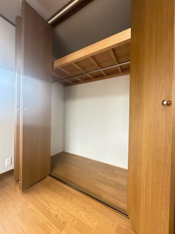 上本町貸家の収納
